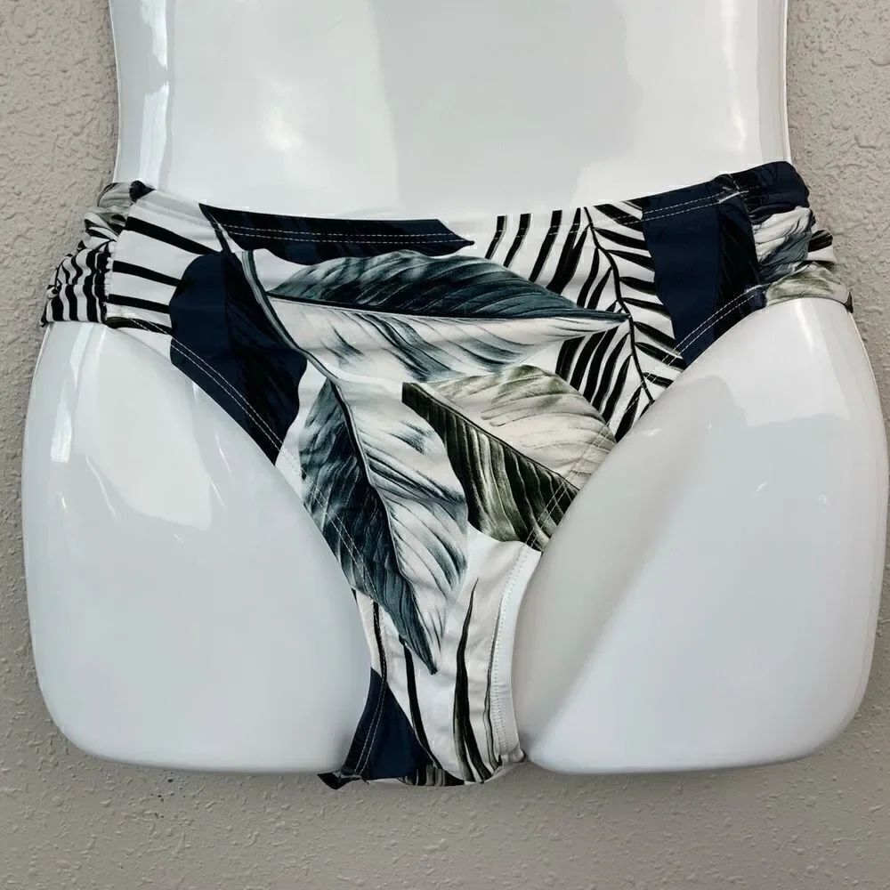 NWT La Blanca Swim Bottoms Sizes 10 or 16